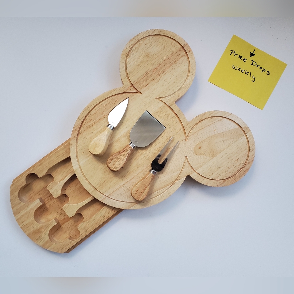 Disney Mickey Mouse Cheese Board Set